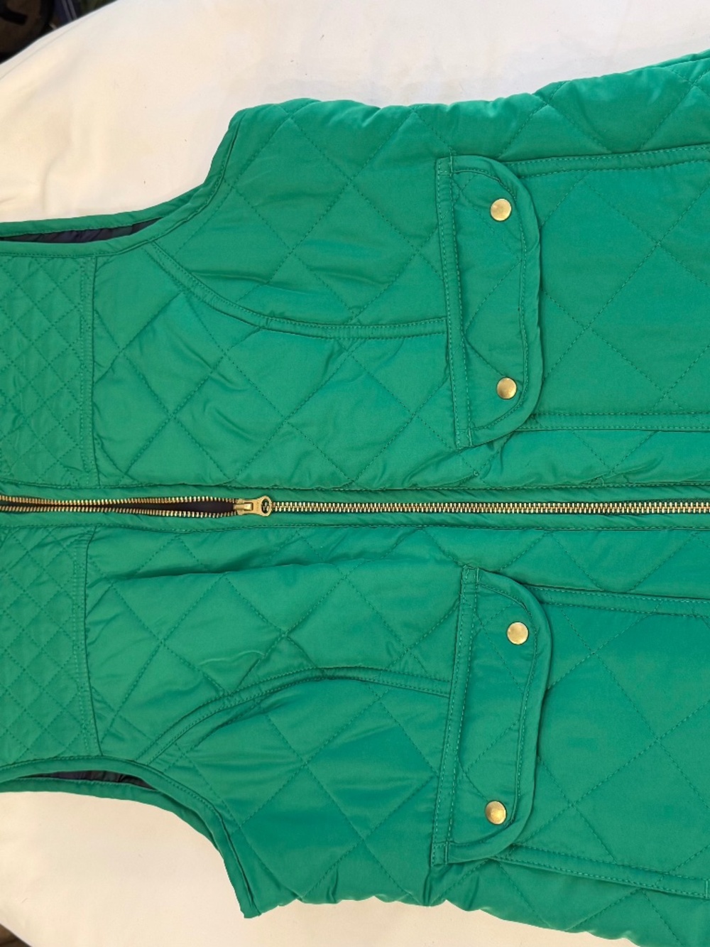 Vest green- Poly- Great weight- M - New w/o tags
